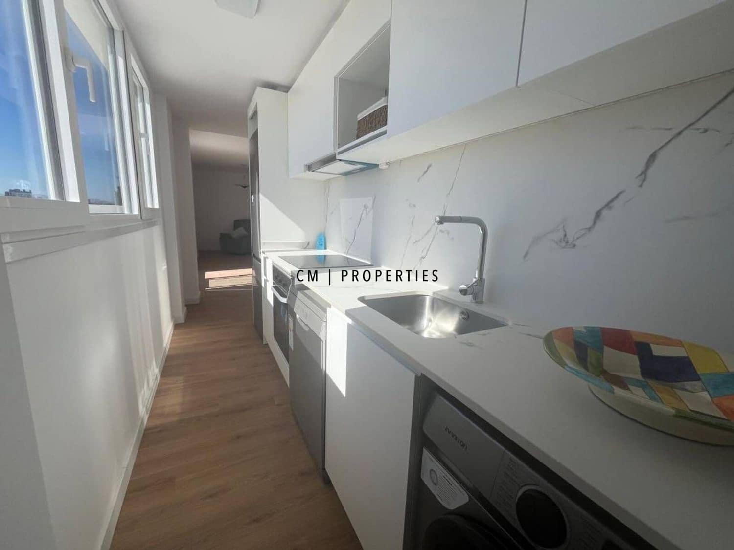 2 sypialnia Penthouse do wynajęcia w Miasto Walencja z basenem - 1 500 € (Ref: 9858923)