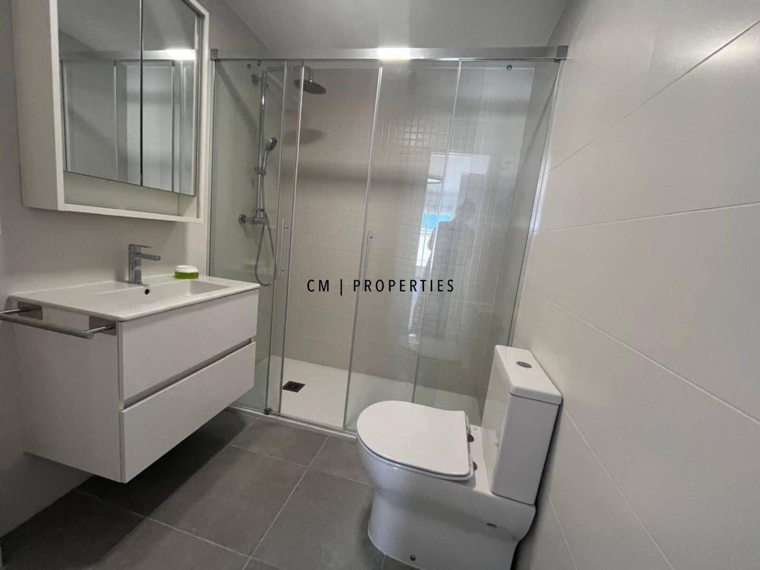 2 sypialnia Penthouse do wynajęcia w Miasto Walencja z basenem - 1 500 € (Ref: 9858923)