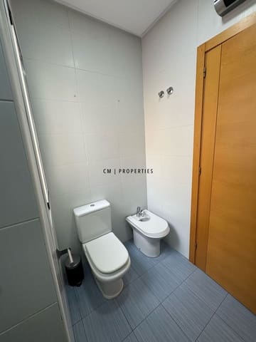 2 sovrum Lägenhet att hyra i Ciutat Vella, Valencia stad med garage - 1 300 € (Ref: 9860822)