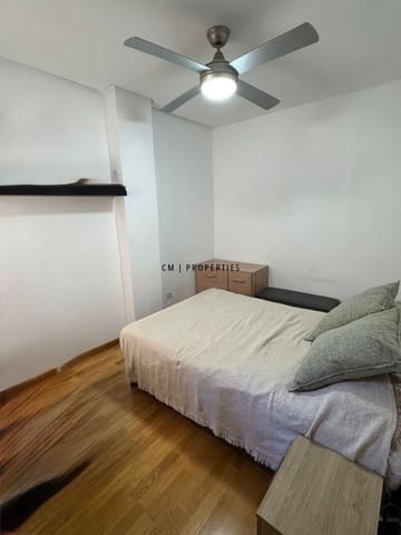 2 sovrum Lägenhet att hyra i Ciutat Vella, Valencia stad med garage - 1 300 € (Ref: 9860822)