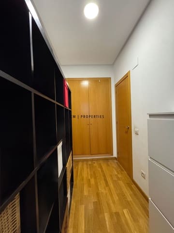 2 sovrum Lägenhet att hyra i Ciutat Vella, Valencia stad med garage - 1 300 € (Ref: 9860822)