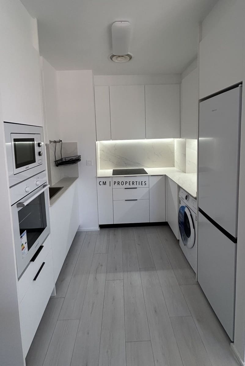 2 camera da letto Attico da affittare in Moncada con garage - 1.100 € (Rif: 9860991)