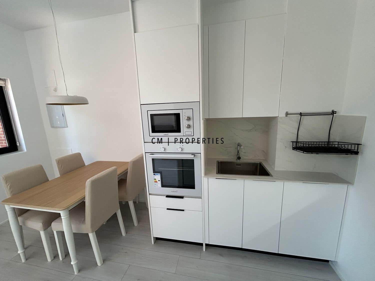 2 camera da letto Attico da affittare in Moncada con garage - 1.100 € (Rif: 9860991)