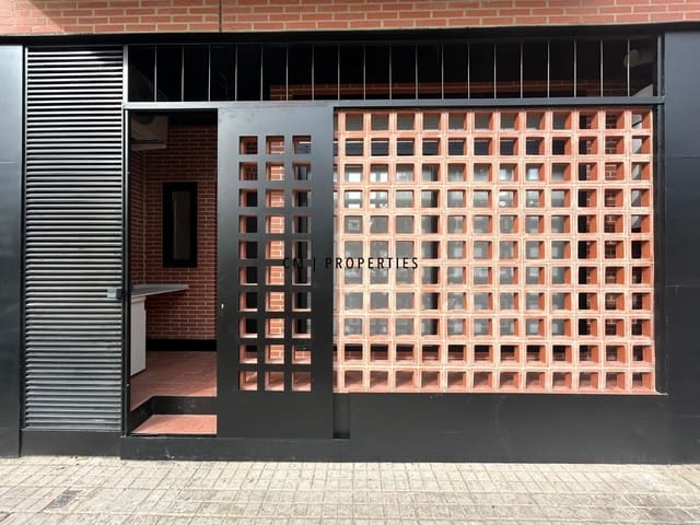 2 camera da letto Attico da affittare in Moncada con garage - 1.100 € (Rif: 9860991)