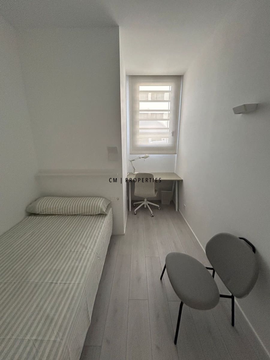 2 camera da letto Attico da affittare in Moncada con garage - 1.100 € (Rif: 9860991)