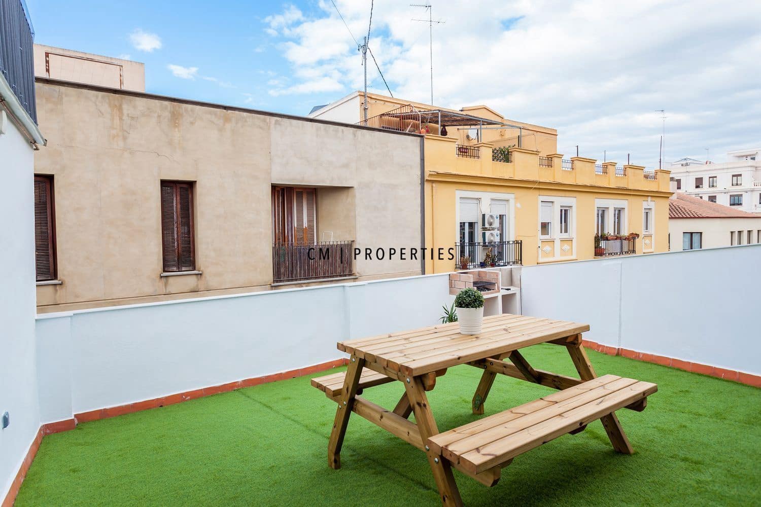 2 bedroom Flat for rent in Valencia city - € 1,840 (Ref: 9862181)