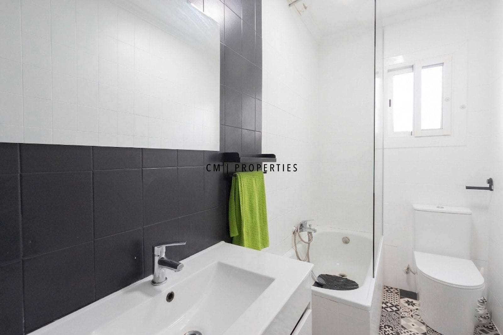 3 slaapkamer Flat te koop in Alfafar - € 150.000 (Ref: 9863717)