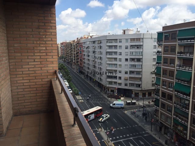 4 slaapkamer Flat te huur in Jesus, Valencia stad - € 1.950 (Ref: 9863718)