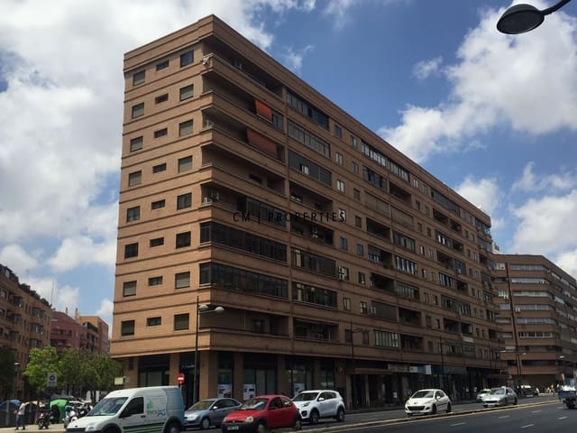 4 slaapkamer Flat te huur in Jesus, Valencia stad - € 1.950 (Ref: 9863718)