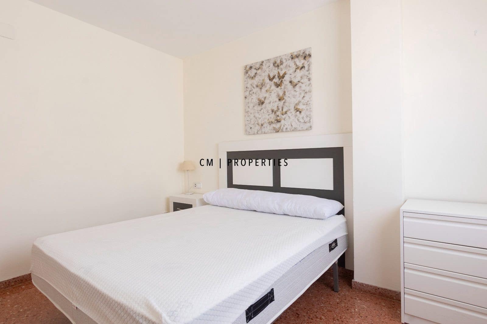 4 sypialnia Mieszkanie do wynajęcia w Miasto Walencja - 1 800 € (Ref: 9863718)