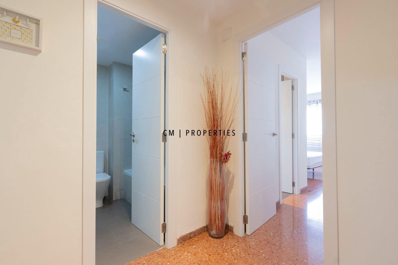 4 sypialnia Mieszkanie do wynajęcia w Miasto Walencja - 1 800 € (Ref: 9863718)