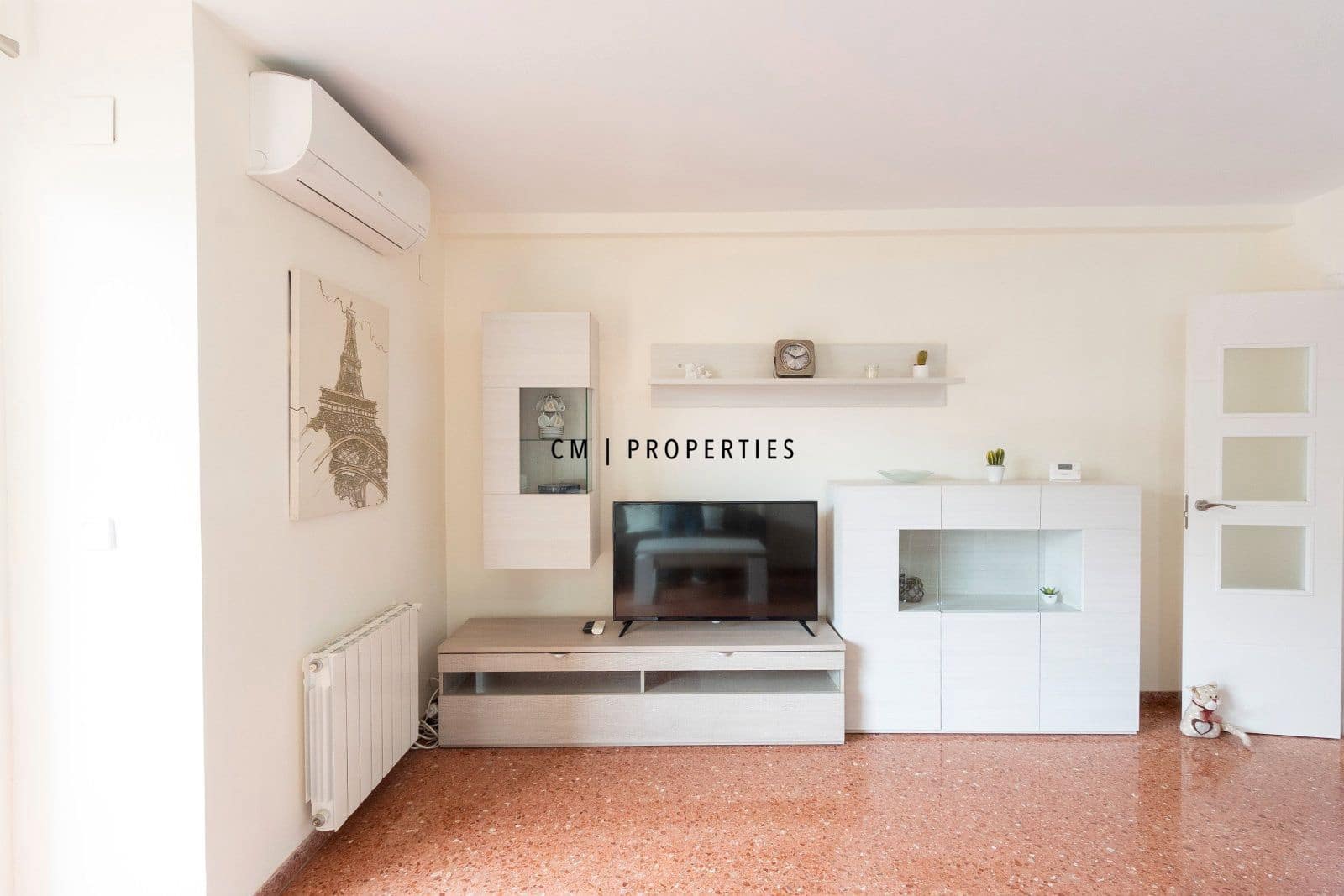 4 soverom Leilighet til leie i Valencia by - € 1 800 (Ref: 9863718)