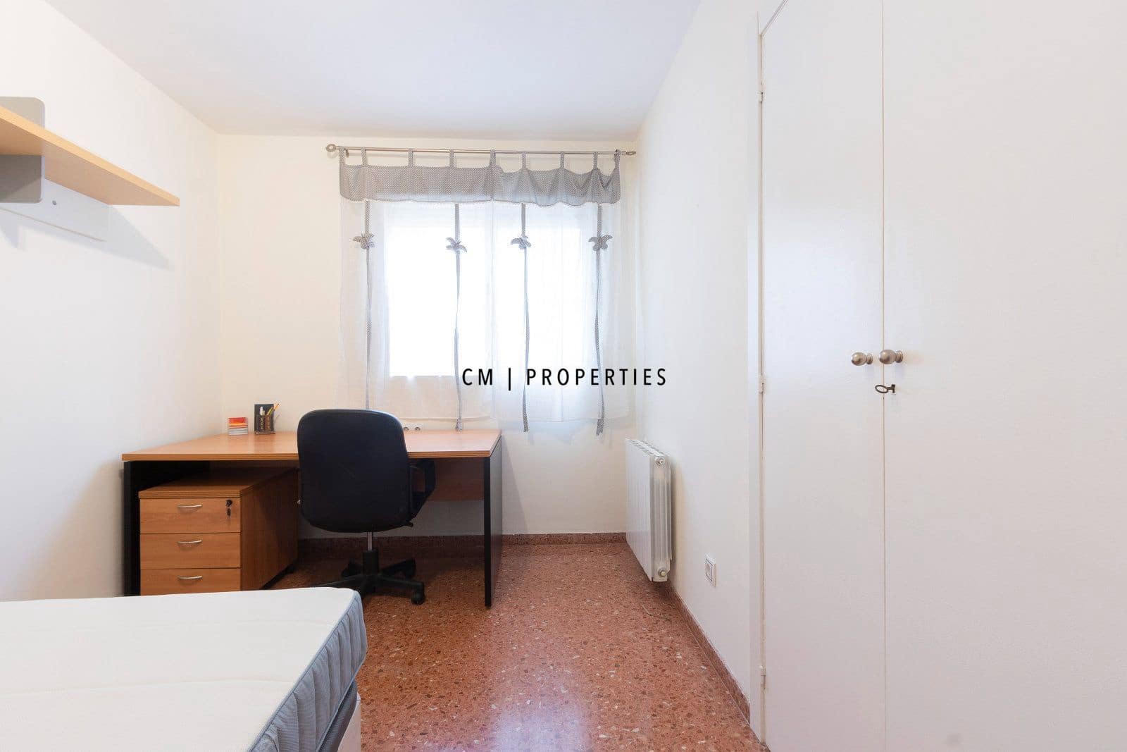 4 soverom Leilighet til leie i Valencia by - € 1 800 (Ref: 9863718)