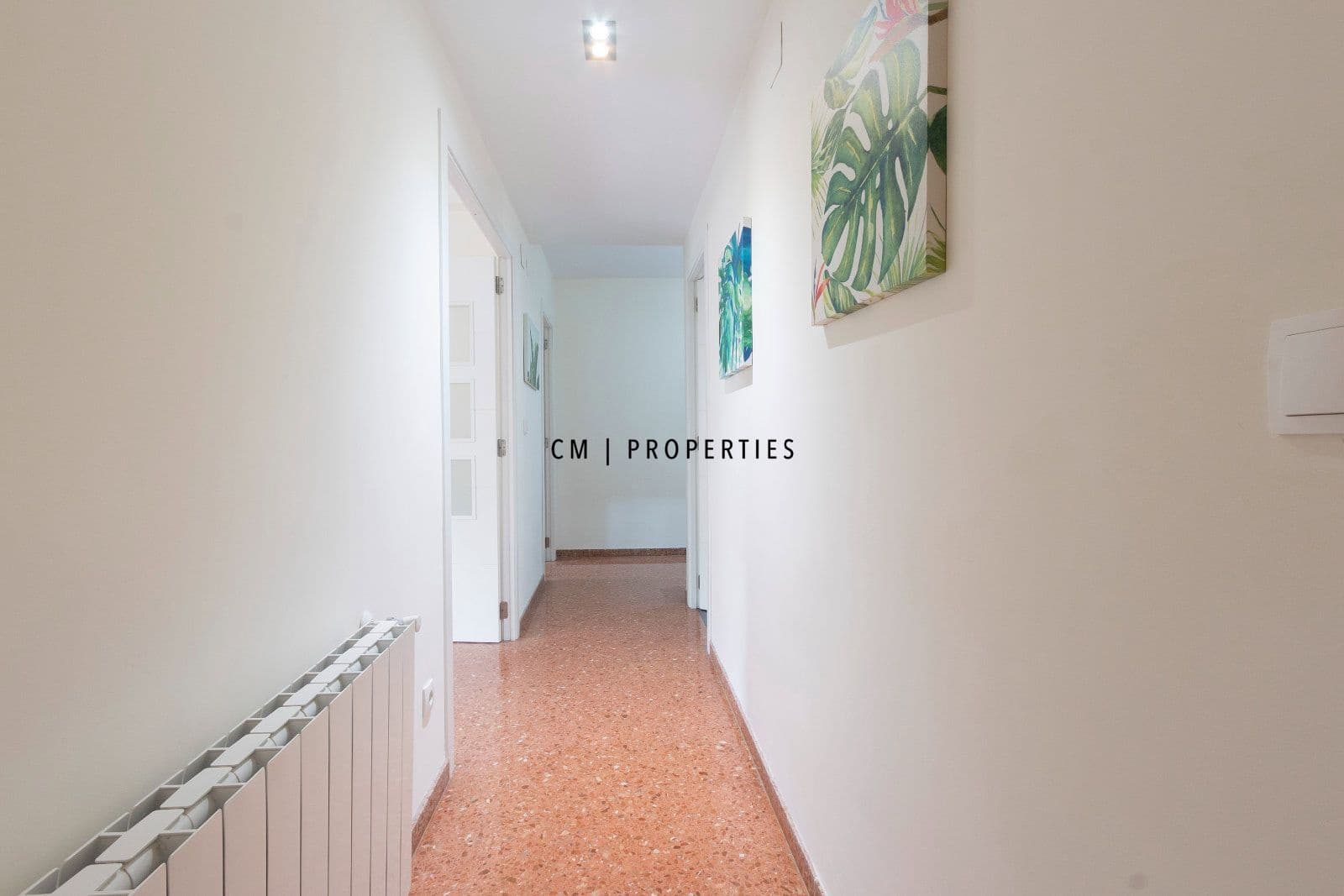 4 soverom Leilighet til leie i Valencia by - € 1 800 (Ref: 9863718)