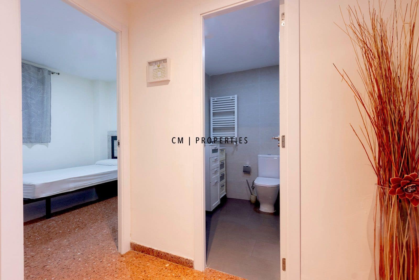 4 soverom Leilighet til leie i Valencia by - € 1 800 (Ref: 9863718)
