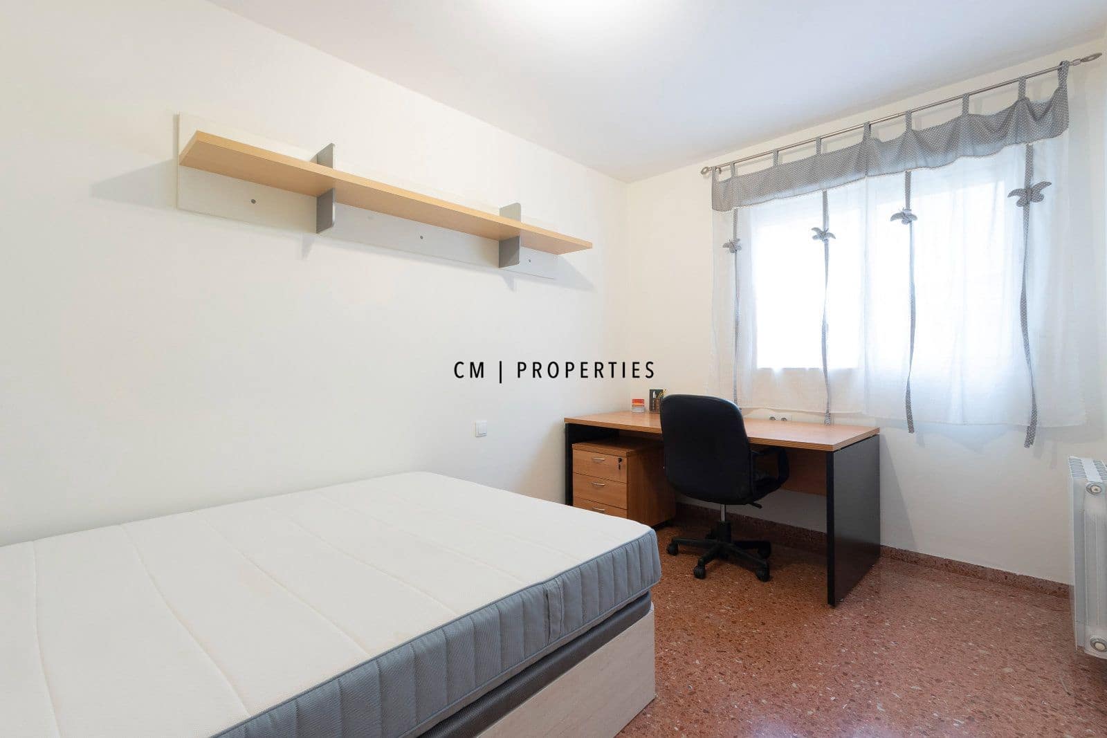 4 soverom Leilighet til leie i Valencia by - € 1 800 (Ref: 9863718)
