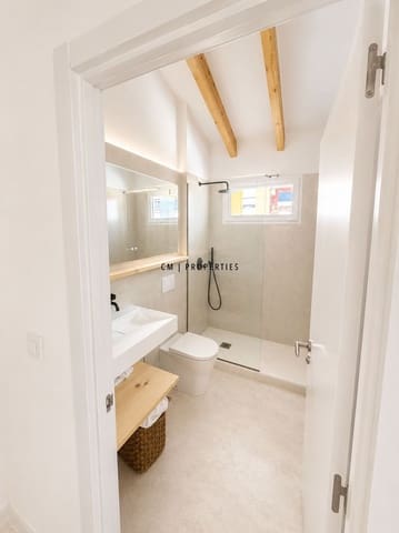2 quarto Penthouse para arrendar em Valência cidade - 2 800 € (Ref: 9867457)