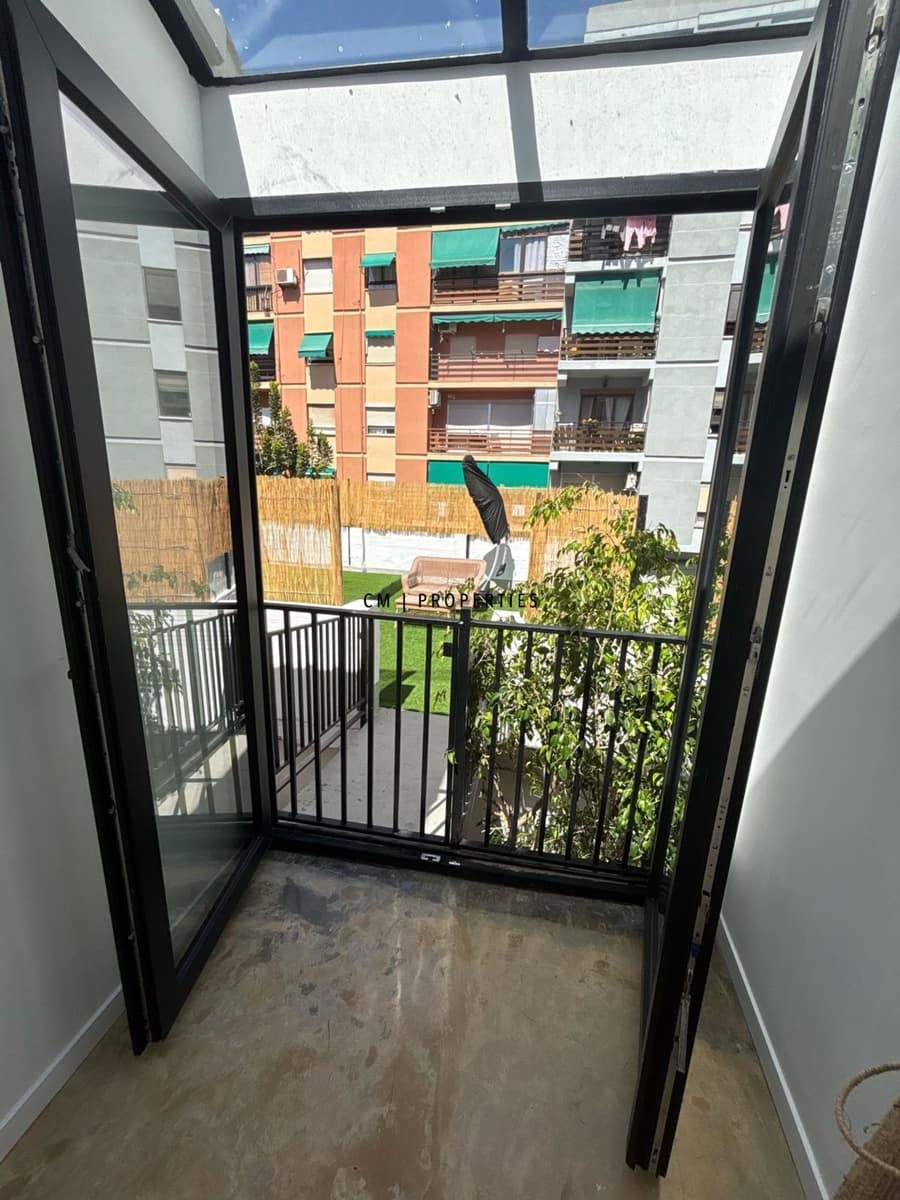 2 sypialnia Penthouse do wynajęcia w Miasto Walencja - 2 800 € (Ref: 9867457)