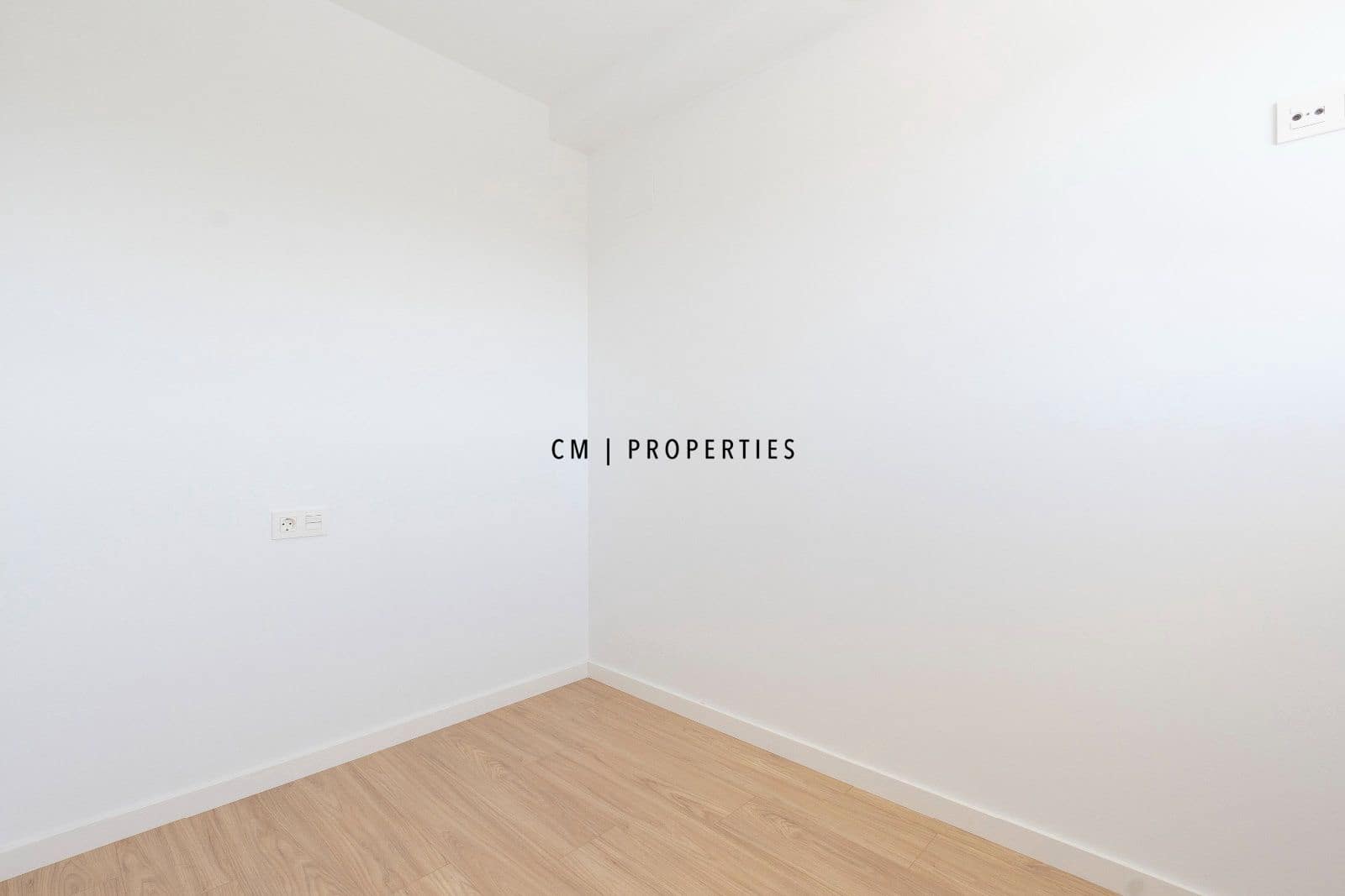 2 sypialnia Penthouse do wynajęcia w Sagunto / Sagunt z basenem garażem - 1 500 € (Ref: 9872400)