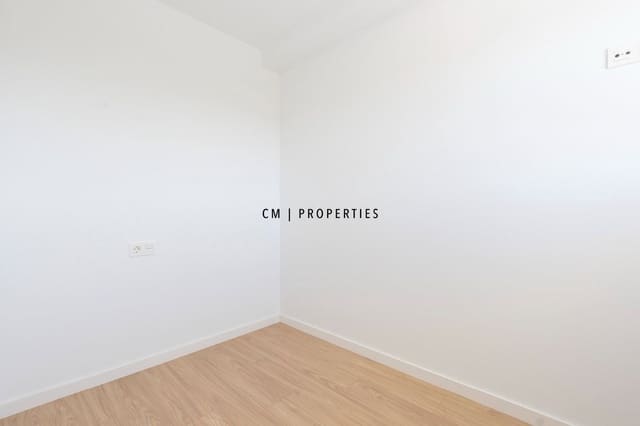 2 sypialnia Penthouse do wynajęcia w Sagunto / Sagunt z basenem garażem - 1 500 € (Ref: 9872400)