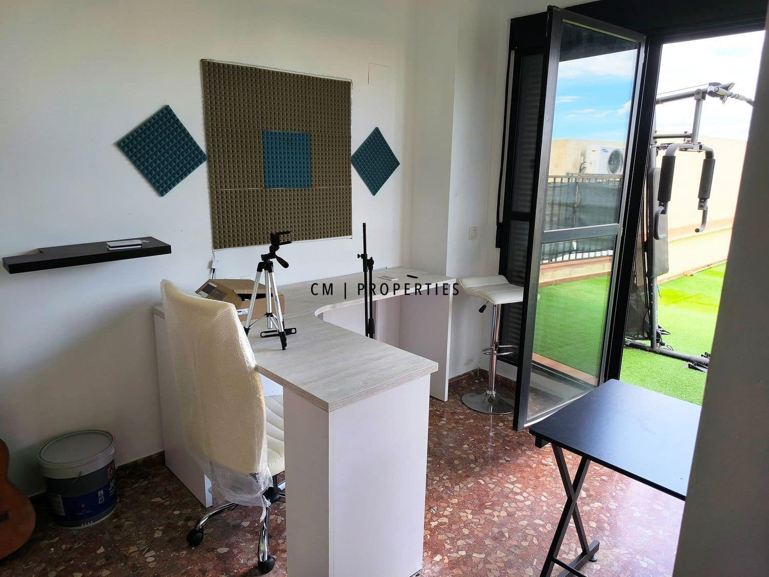 3 bedroom Penthouse for rent in Paiporta with garage - € 1,500 (Ref: 9873821)