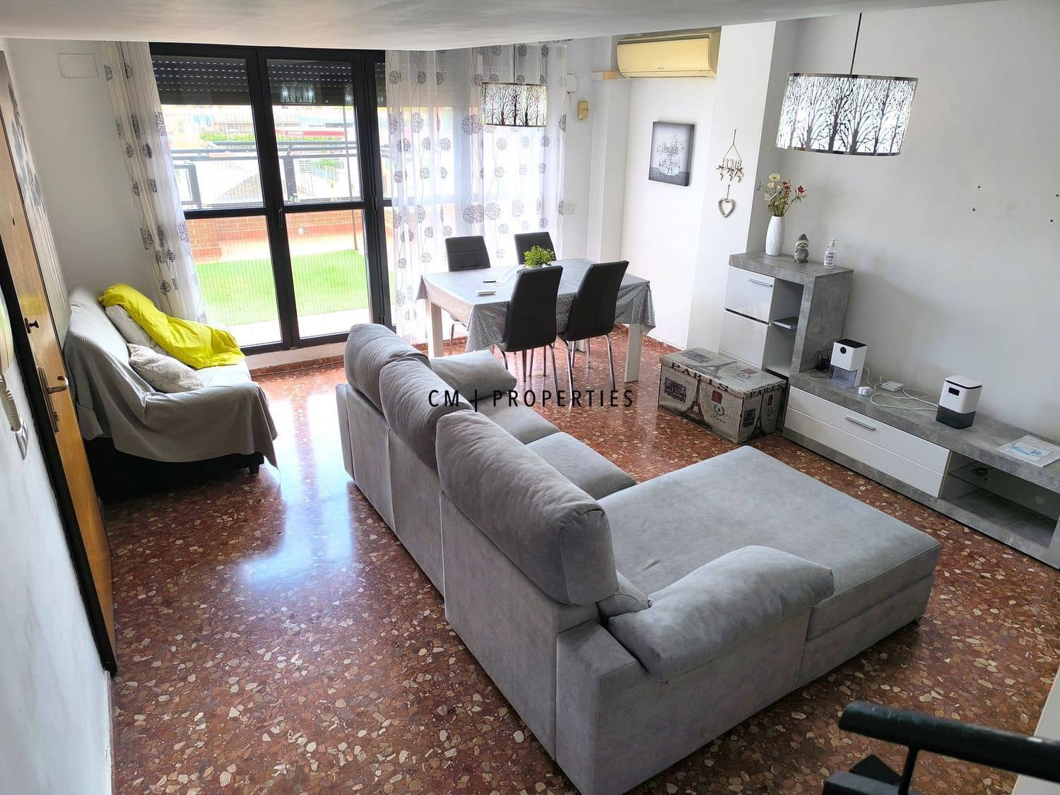 3 bedroom Penthouse for rent in Paiporta with garage - € 1,500 (Ref: 9873821)