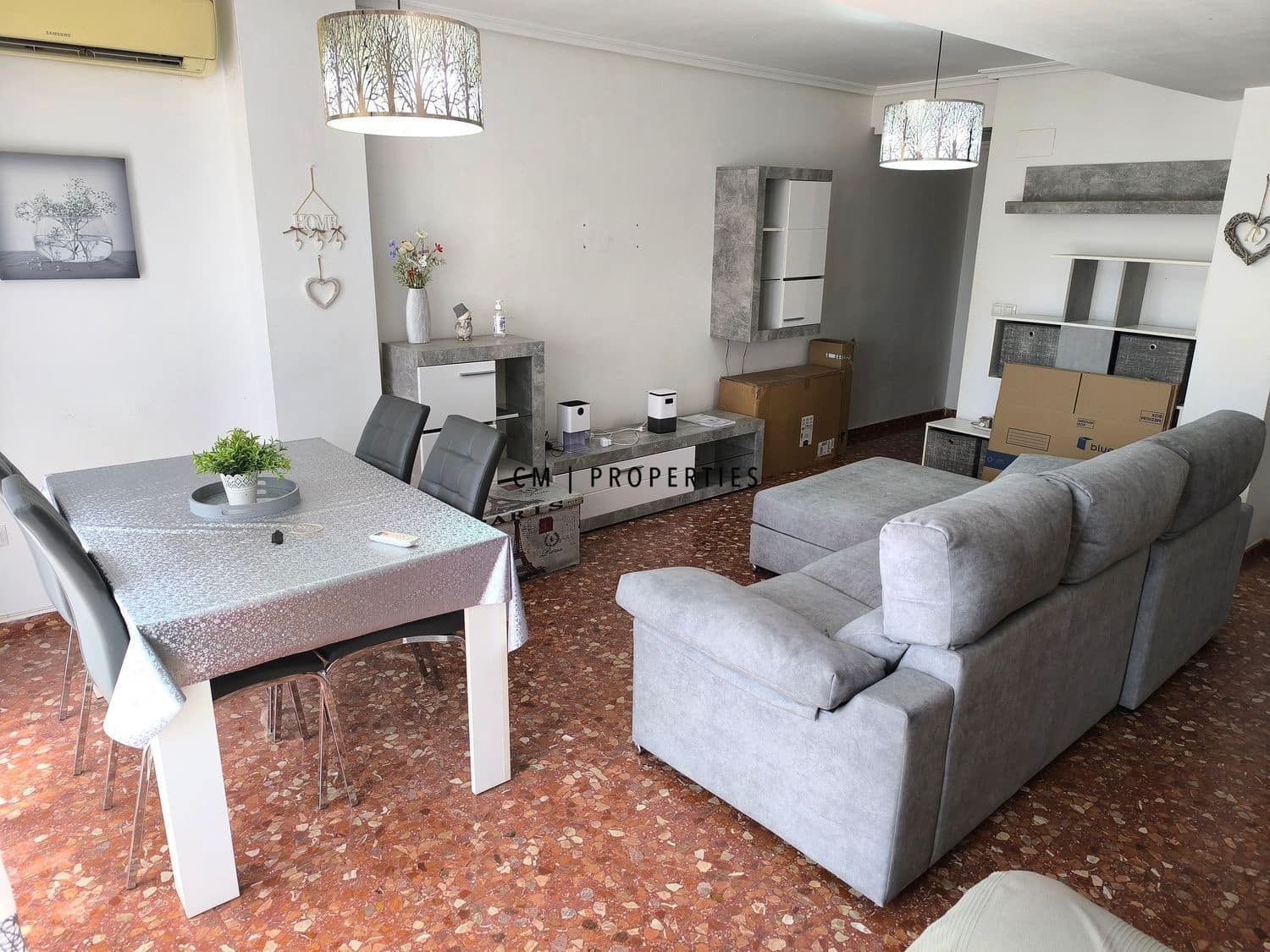 3 bedroom Penthouse for rent in Paiporta with garage - € 1,500 (Ref: 9873821)