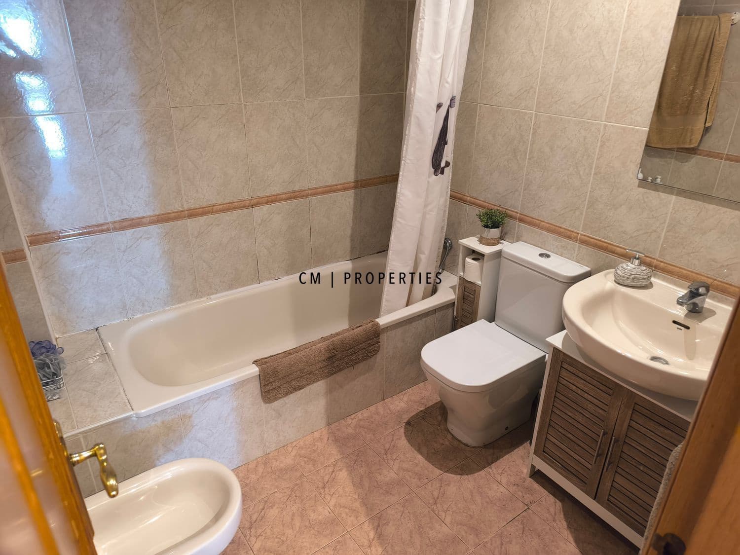 3 bedroom Penthouse for rent in Paiporta with garage - € 1,500 (Ref: 9873821)