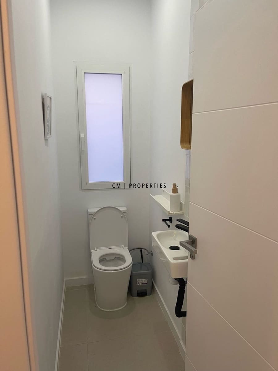 Piso de 2 habitaciones en València ciudad en alquiler - 2.000 € (Ref: 9873822)