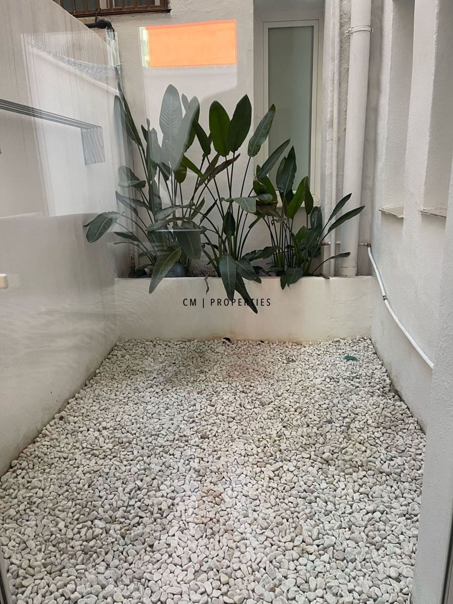 Piso de 2 habitaciones en València ciudad en alquiler - 2.000 € (Ref: 9873822)