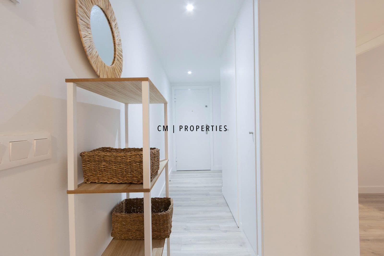 Piso de 3 habitaciones en València ciudad en alquiler - 2.100 € (Ref: 9874182)