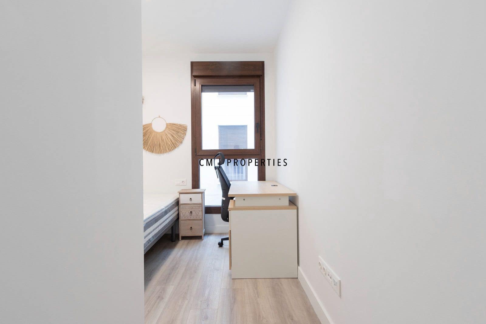 Piso de 3 habitaciones en València ciudad en alquiler - 2.100 € (Ref: 9874182)