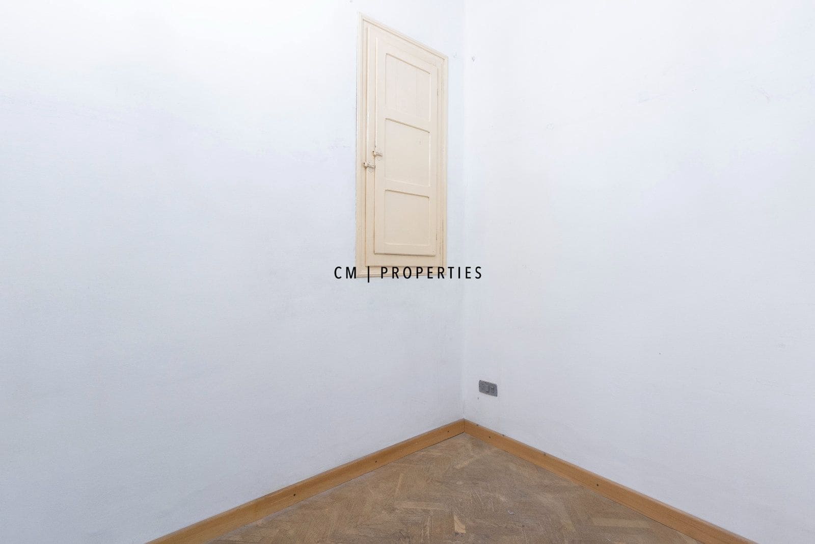 Piso de 4 habitaciones en València ciudad en venta - 480.000 € (Ref: 9876864)