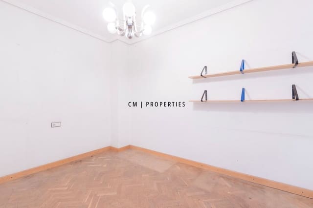 Piso de 4 habitaciones en València ciudad en venta - 480.000 € (Ref: 9876864)