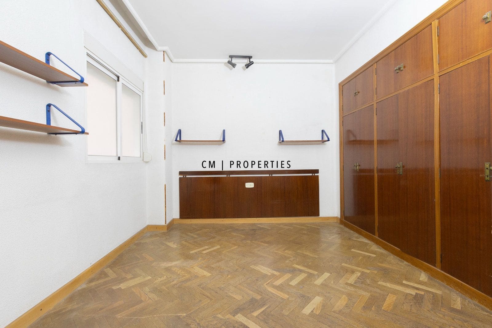 Piso de 4 habitaciones en València ciudad en venta - 480.000 € (Ref: 9876864)