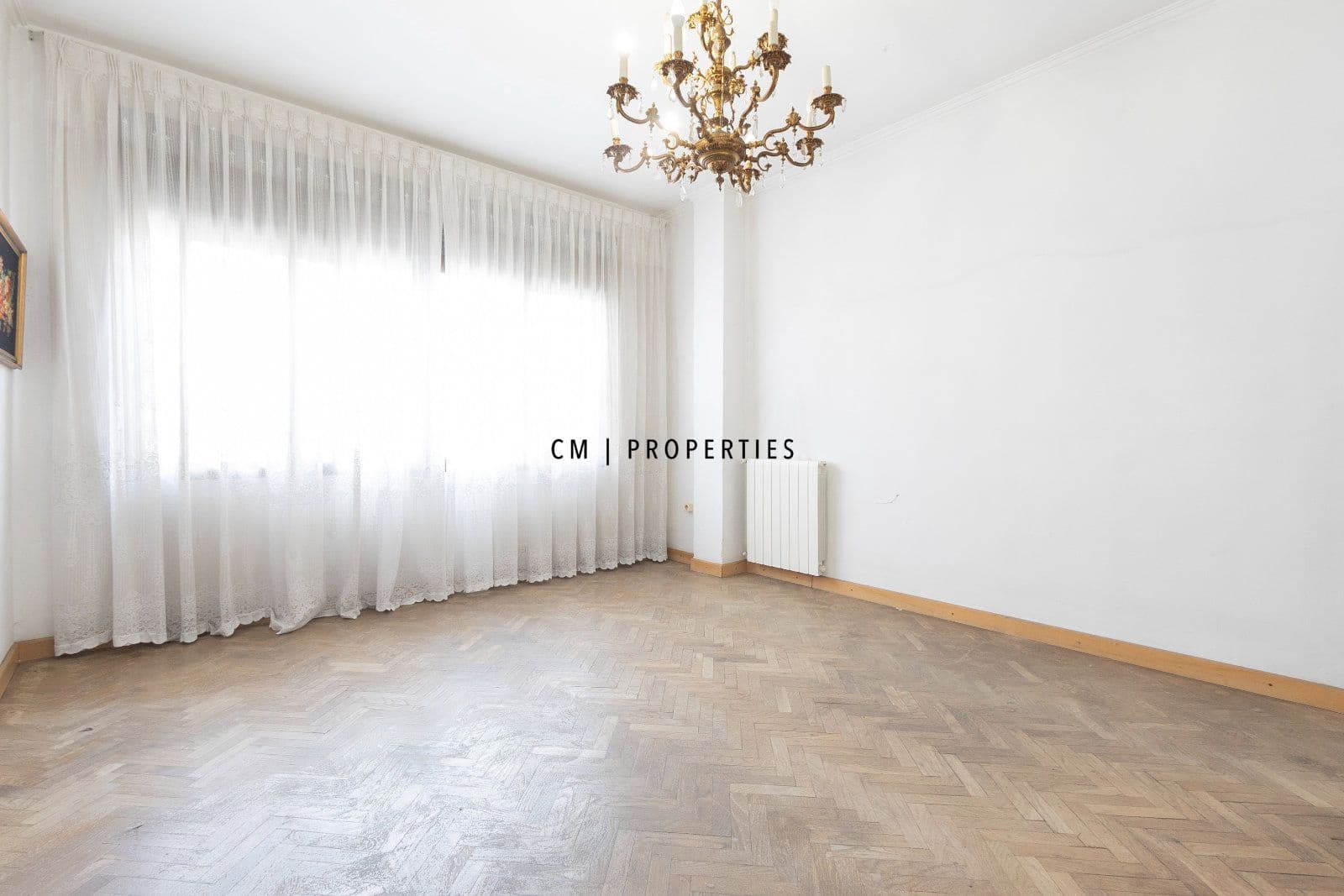 Piso de 4 habitaciones en València ciudad en venta - 480.000 € (Ref: 9876864)