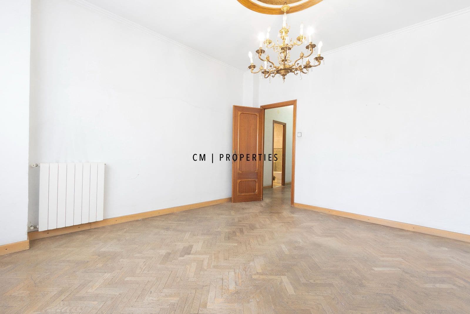 Piso de 4 habitaciones en València ciudad en venta - 480.000 € (Ref: 9876864)