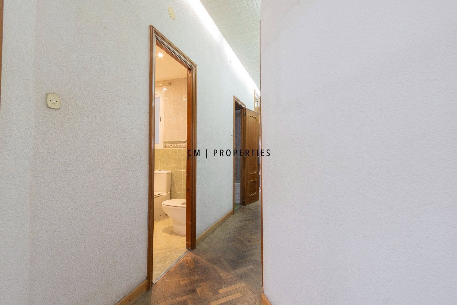 Piso de 4 habitaciones en València ciudad en venta - 480.000 € (Ref: 9876864)