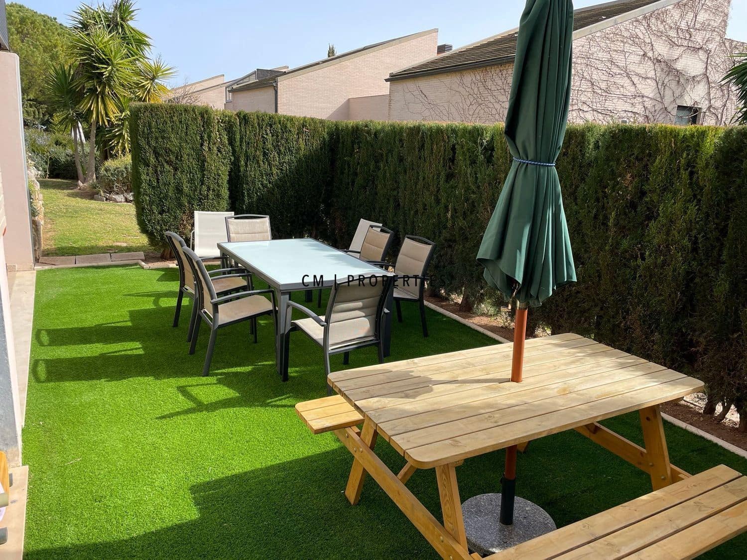 4 bedroom Villa for rent in Chiva with pool garage - € 2,450 (Ref: 9877114)