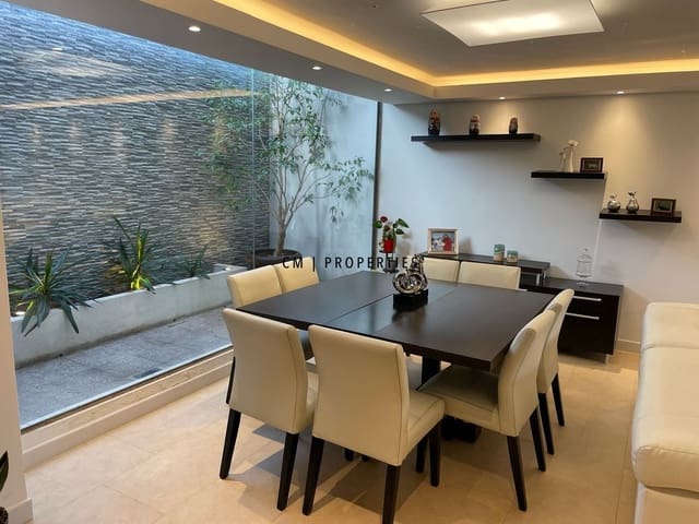 4 bedroom Villa for rent in Chiva with pool garage - € 2,450 (Ref: 9877114)