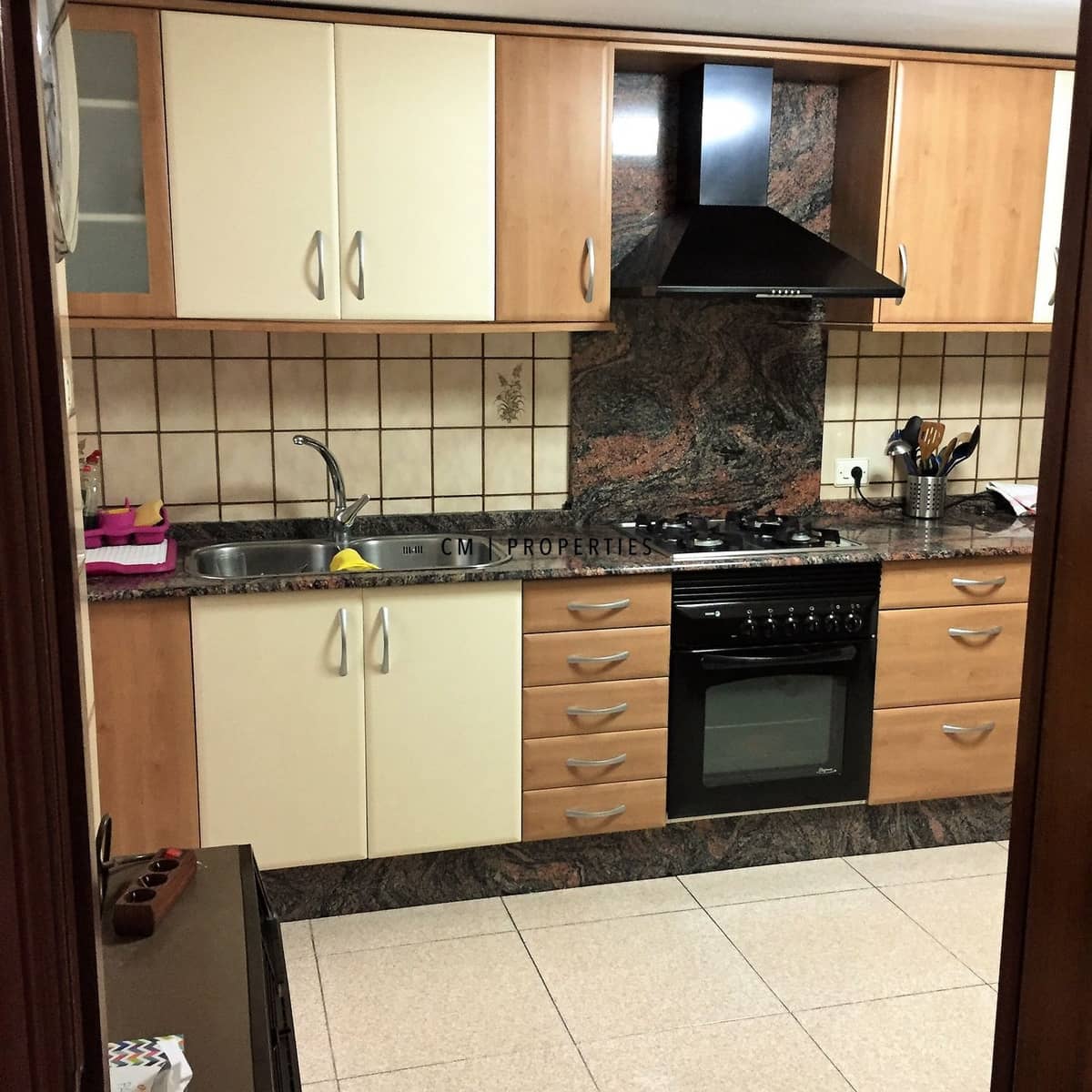 3 bedroom Flat for rent in Valencia city - € 1,700 (Ref: 9877115)
