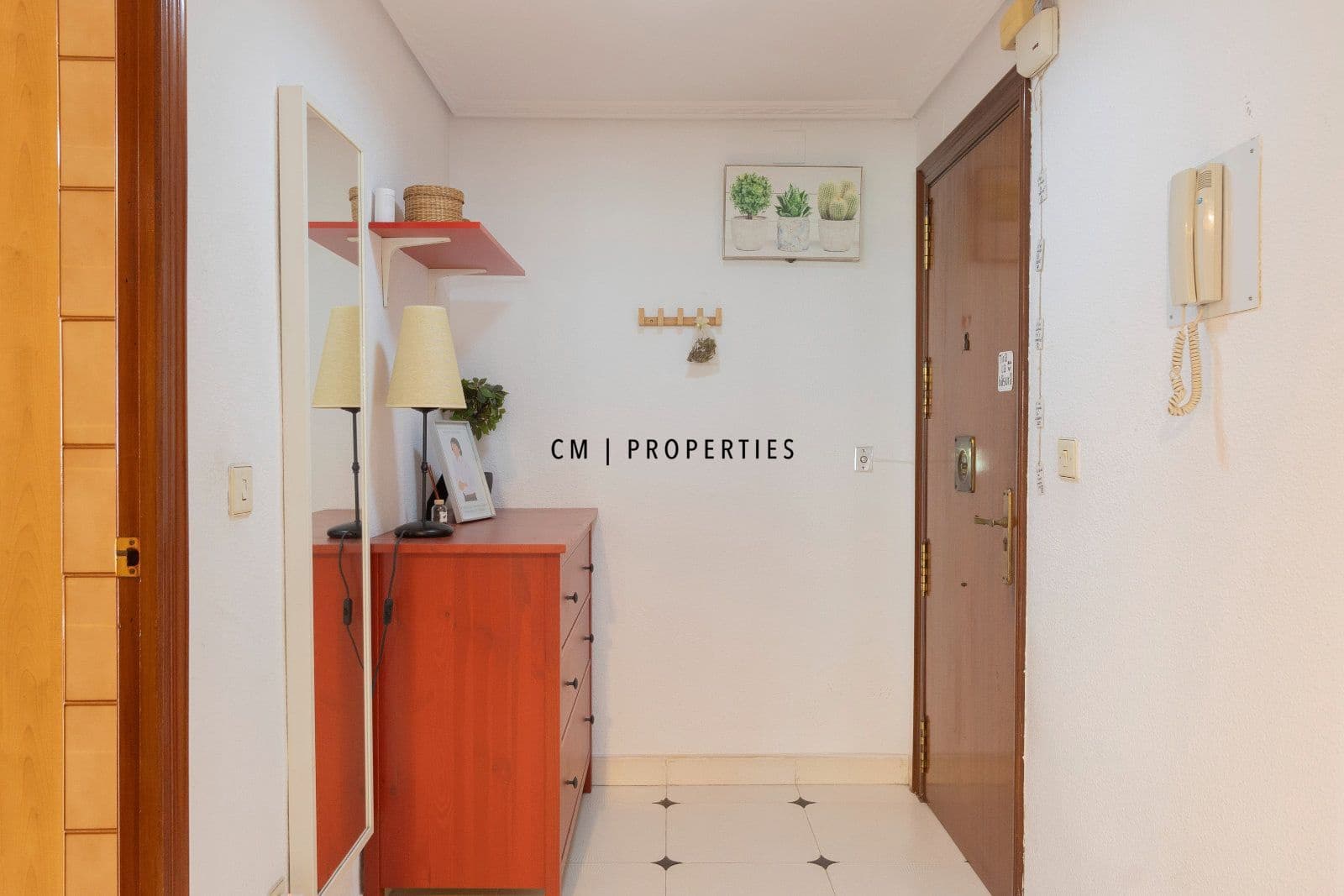 3 bedroom Flat for rent in Valencia city - € 1,600 (Ref: 9877115)