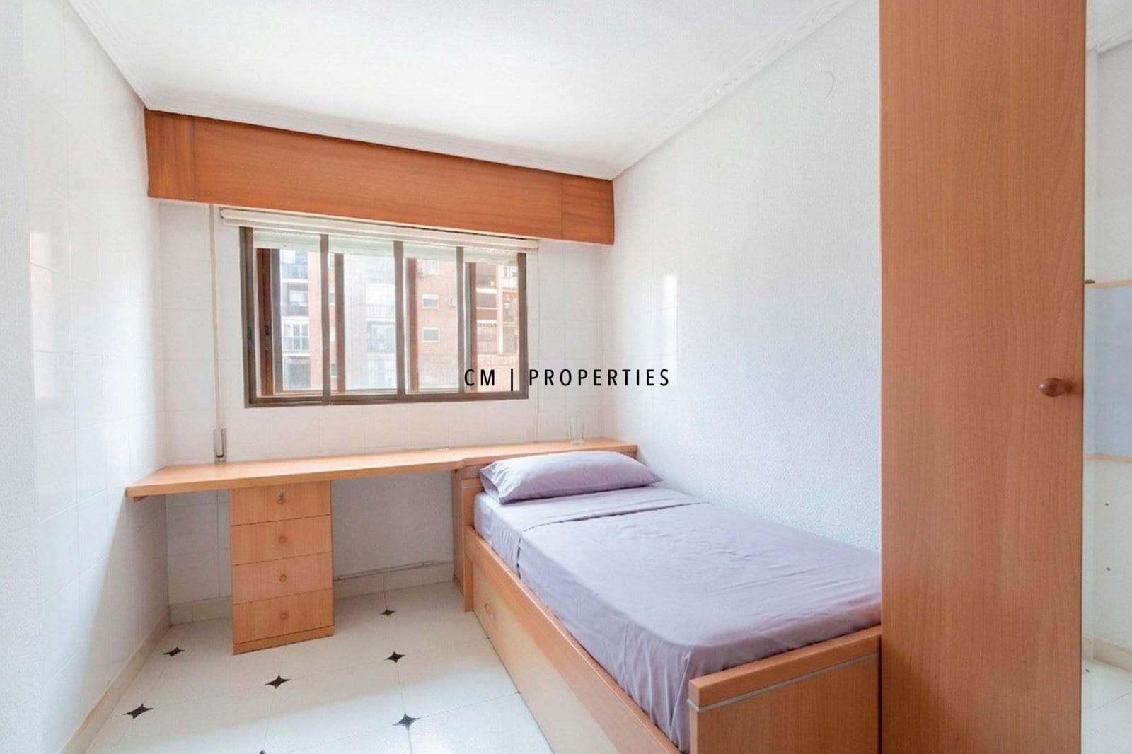 3 bedroom Flat for rent in Valencia city - € 1,600 (Ref: 9877115)