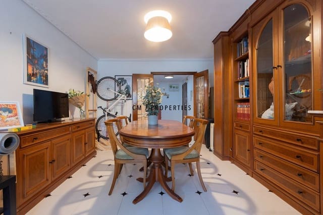 3 quarto Apartamento para arrendar em El Pla del Real, Valência cidade - 1 700 € (Ref: 9877115)