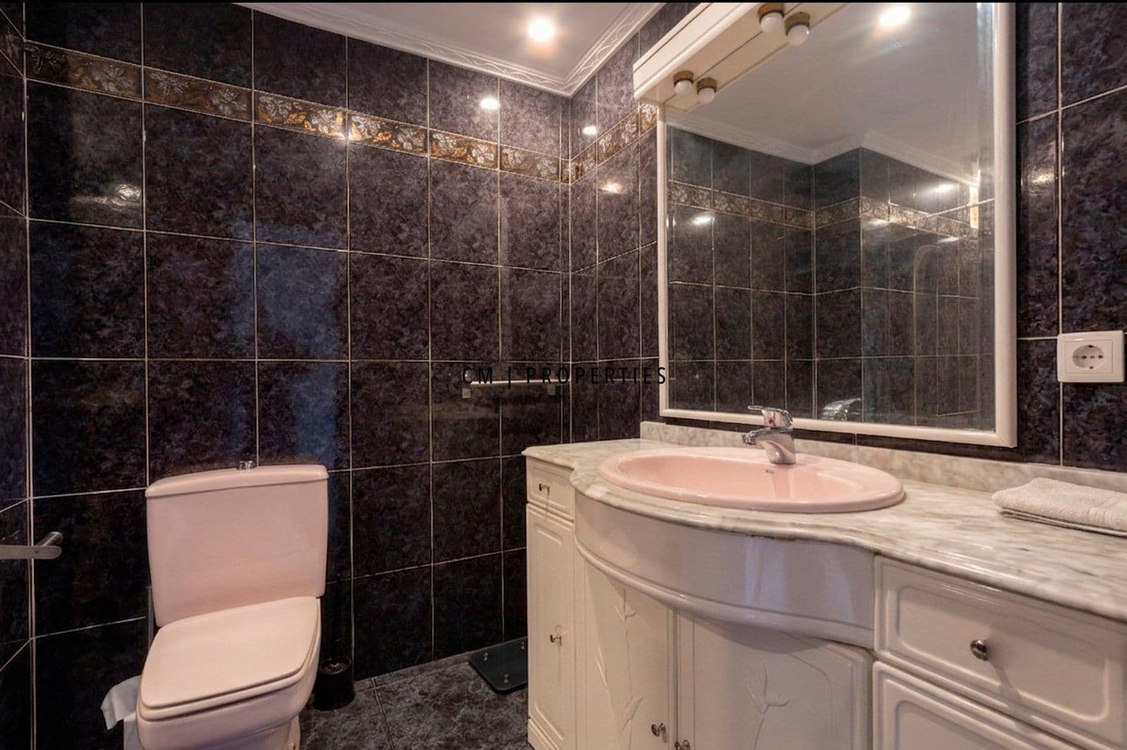 3 bedroom Flat for rent in Valencia city - € 1,600 (Ref: 9877115)