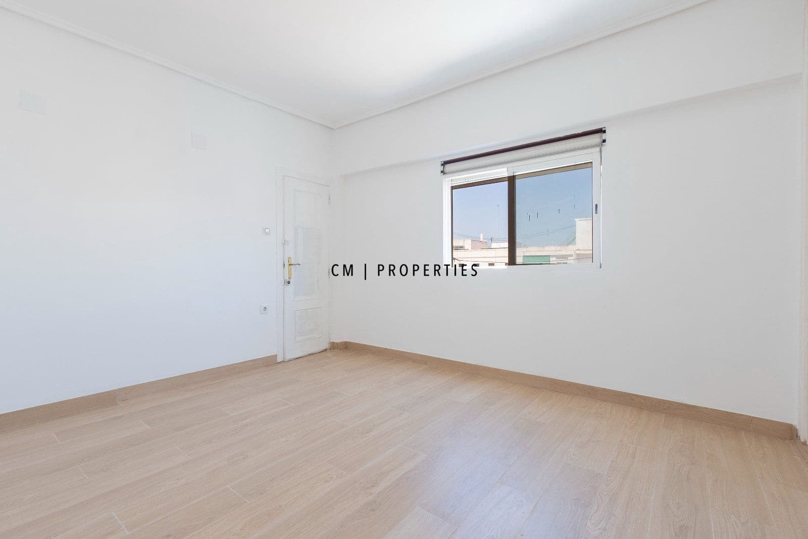 3 soveværelse Lejlighed til leje i Valencia by - € 1.500 (Ref: 9879719)