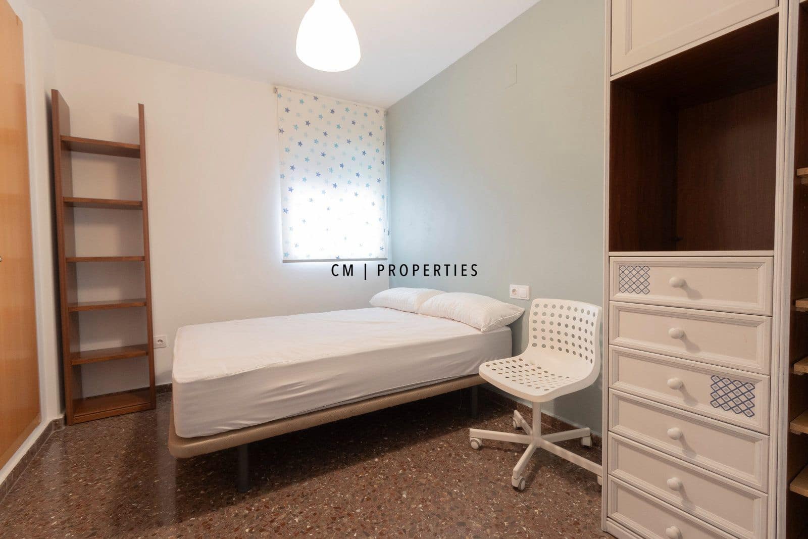Appartement de 2 chambres à louer à Riba-roja de Turia avec garage - 1 100 € (Ref: 9882597)