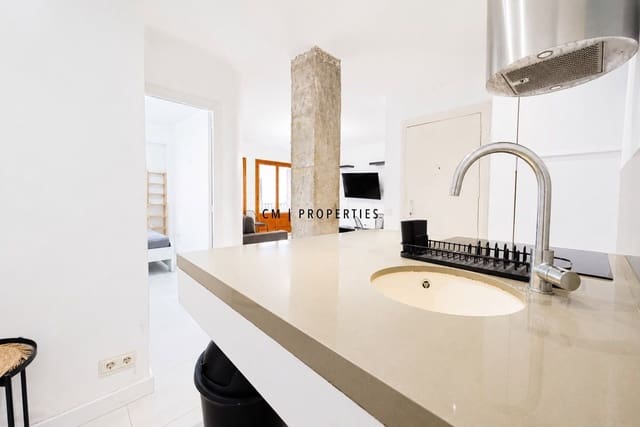 2 soverom Leilighet til leie i Ciutat Vella, Valencia by - € 1 400 (Ref: 9883883)