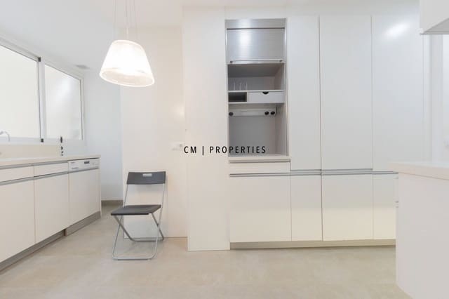 3 slaapkamer Flat te huur in El Pla del Real, Valencia stad met garage - € 2.000 (Ref: 9889284)