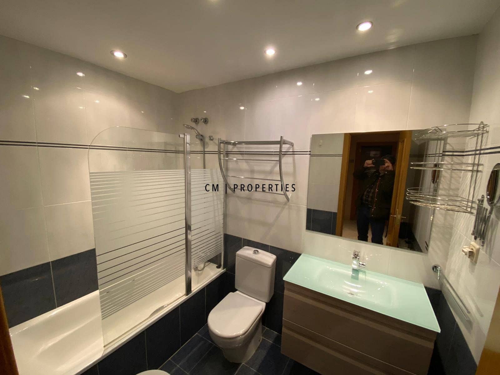 Ático de 2 habitaciones en València ciudad en alquiler con piscina garaje - 2.000 € (Ref: 9889285)